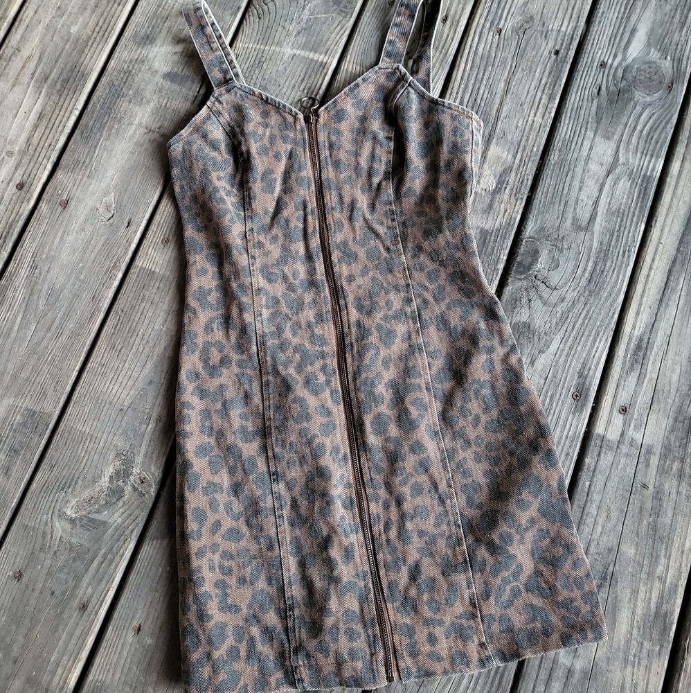 She + Sky Black and Brown Mini Dress for Stylish Occasions size small
